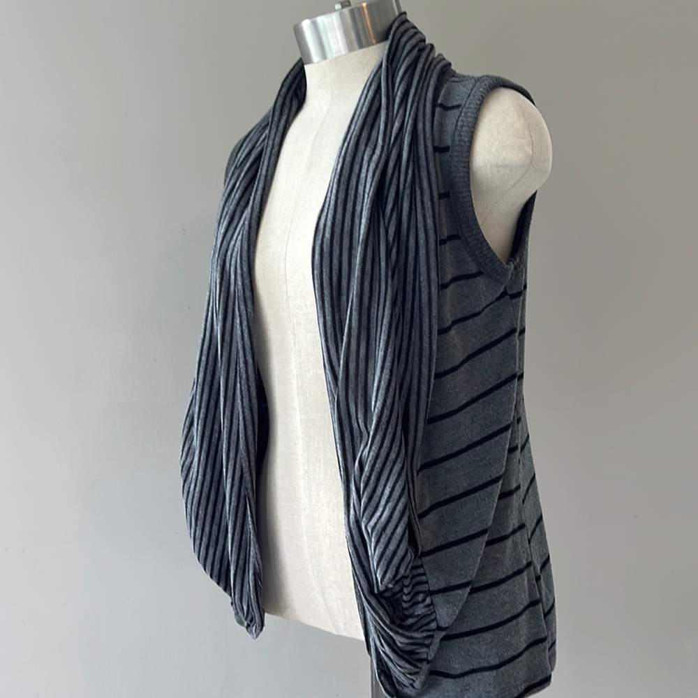 Tea n Rose striped draped summer cardigan black and gray